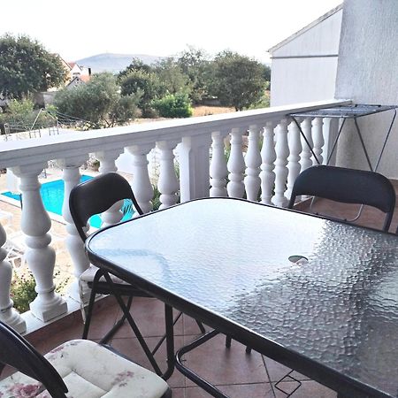 Apartments"Nika" With Private Pool Galovac  المظهر الخارجي الصورة