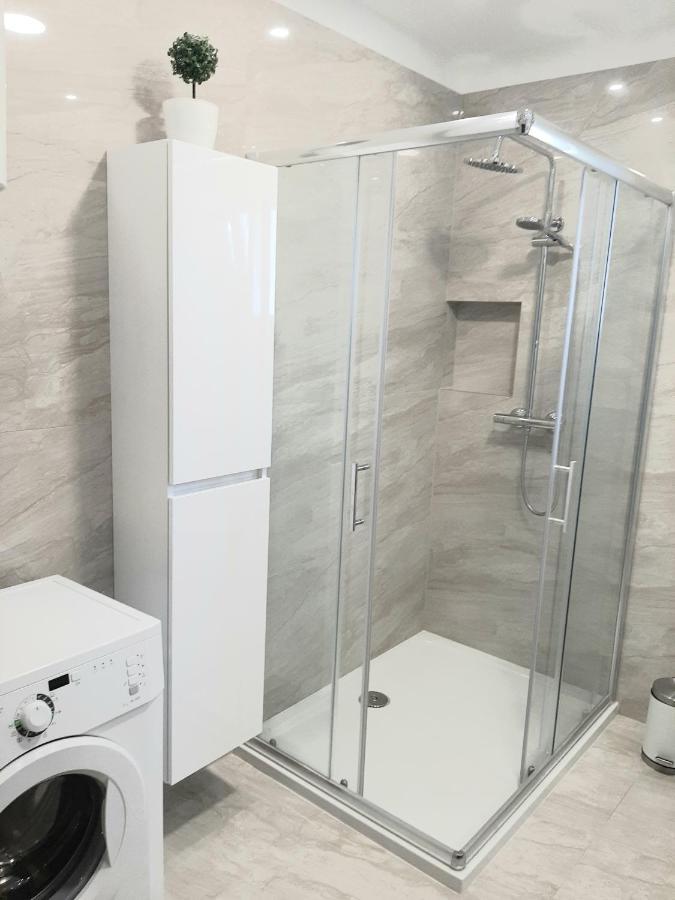 Apartments"Nika" With Private Pool Galovac  المظهر الخارجي الصورة